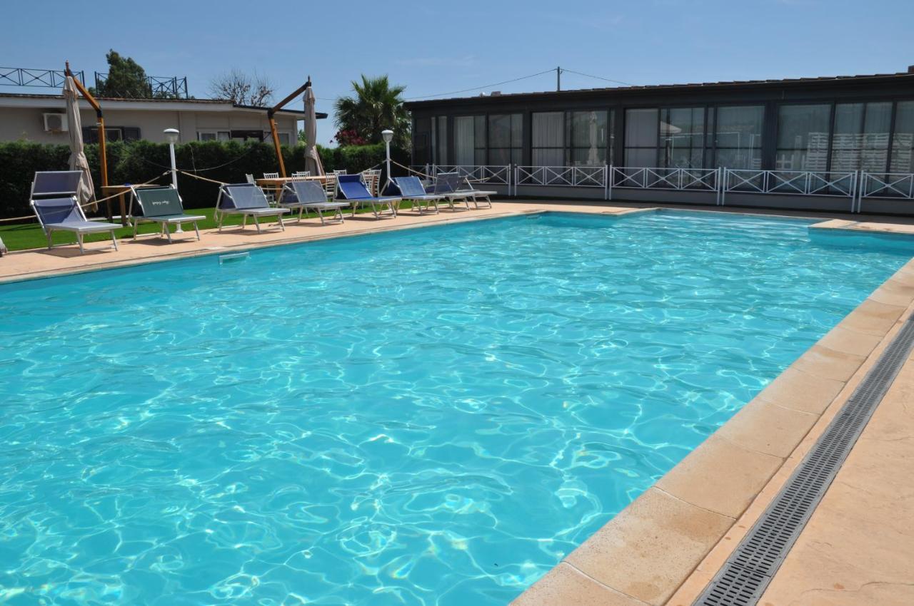 Вілла Agriturismo Borgo Baldassarre Cellole Екстер'єр фото