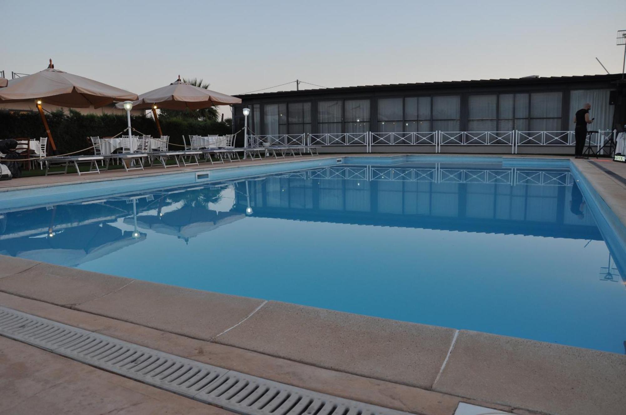 Вілла Agriturismo Borgo Baldassarre Cellole Екстер'єр фото